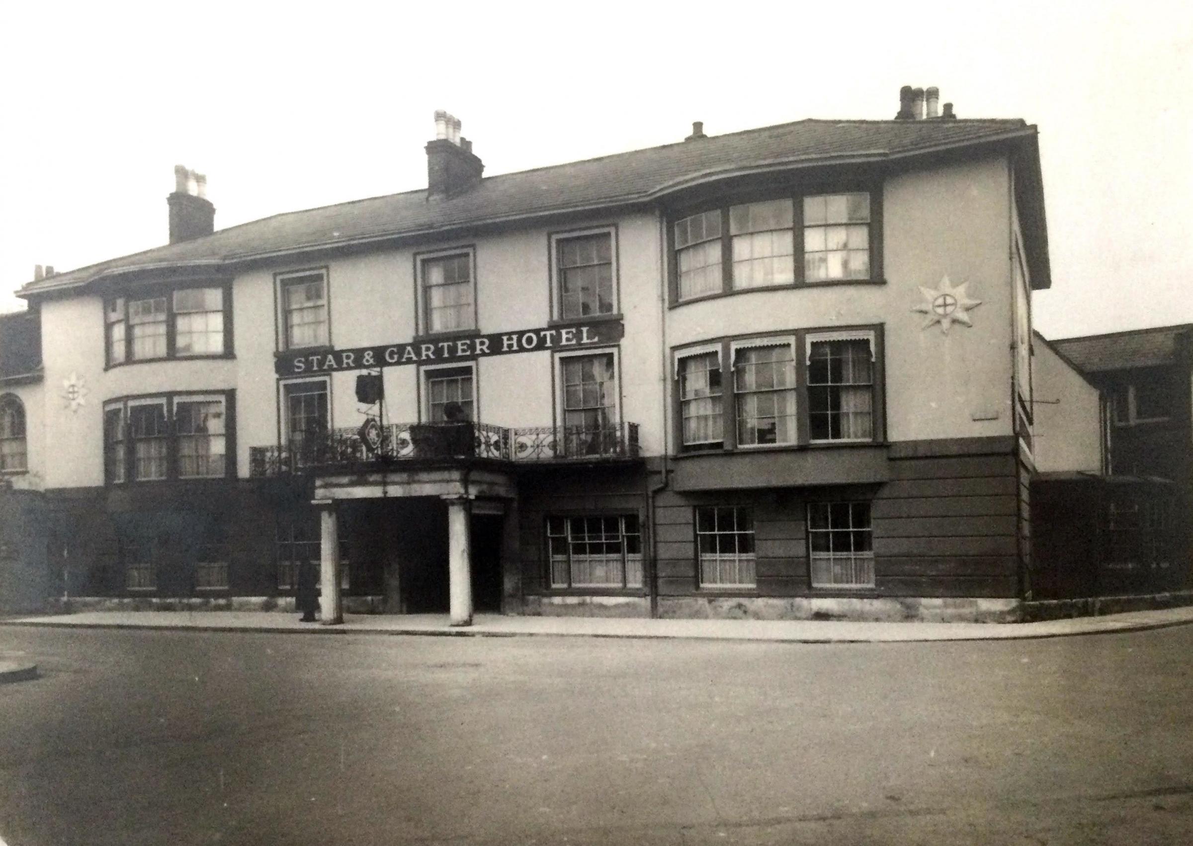 A picture of the Star and Garter in 1937, taken by George Bricknell